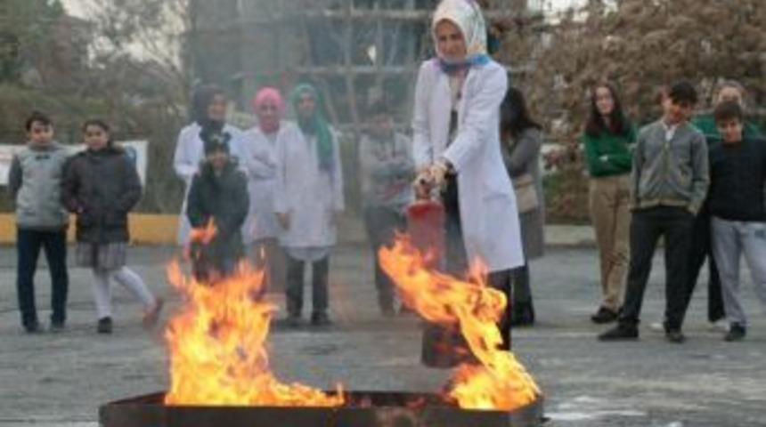 G&uuml;zeltepe Gen&ccedil;lik Ve K&uuml;lt&uuml;r Sanat Merkezi&rsquo;nde &rsquo;acil Durum&rsquo; Tatbikatı