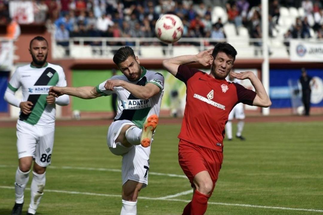 Tff 2. Lig: G&uuml;m&uuml;şhanespor: 1 - Sakaryaspor: 4