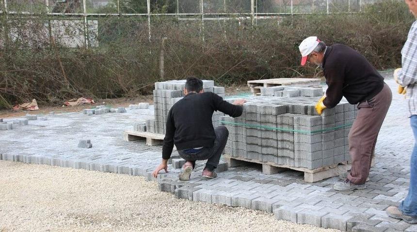 Ak&ccedil;akoca&rsquo;da Yol Yenileme &Ccedil;alışmaları S&uuml;r&uuml;yor