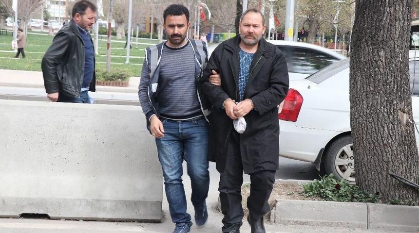 Bolu&rsquo;dan &Ccedil;aldığı Otomobille D&uuml;zce&rsquo;de Yakalandı