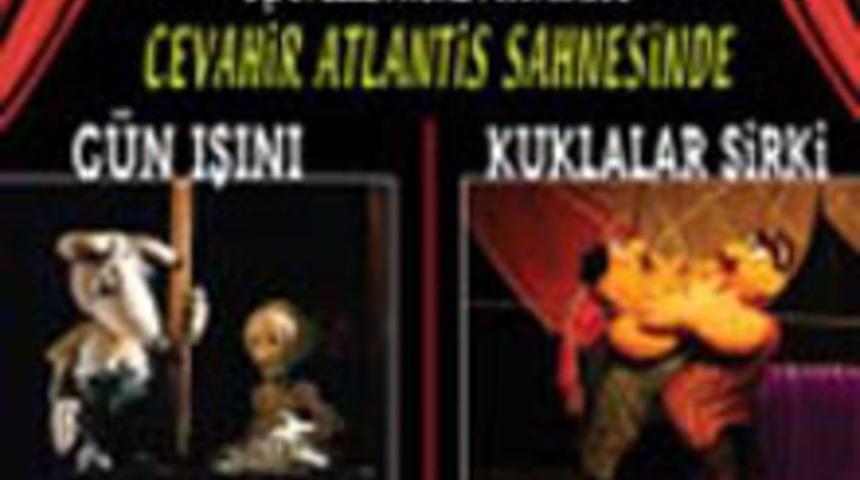 U&ccedil;an Eller Kukla Tiyatrosu İstanbul'da