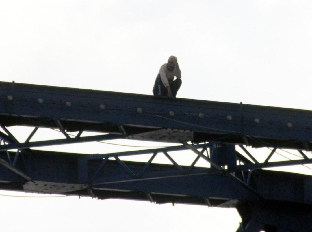 "hayat Yaşamaya Değer" Diyerek İntihardan Vazge&ccedil;irdiler