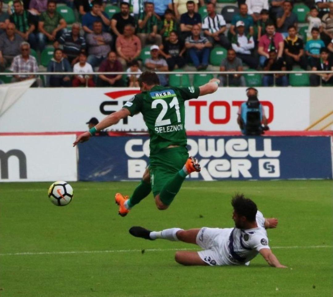 Spor Toto S&uuml;per Lig: T.m. Akhisarspor: 1 - Osmanlıspor: 1 (ilk Yarı)