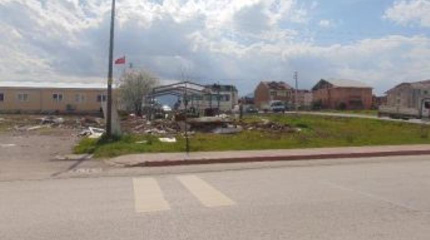 Kartepe’de Kaçak Yapılara Taviz Verilmiyor