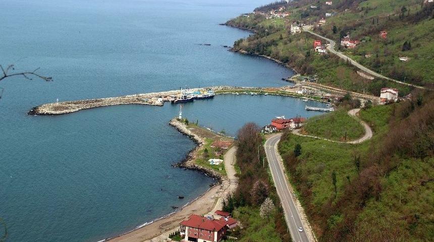 Yalıköy Balıkçı Barınağı 5 Yıldır Büyütülmeyi Bekliyor