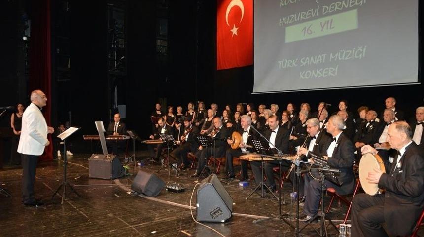 Huzurevi Korosu&rsquo;ndan Anlamlı Konser