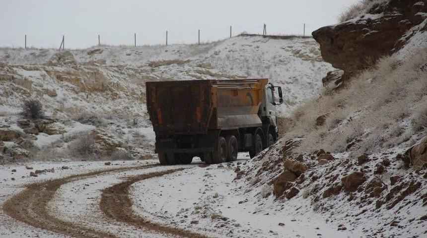 Sivas&rsquo;ta Y&uuml;ksek Kesimlere Kar Yağdı
