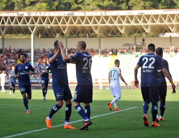 Spor Toto Süper Lig: Aytemiz Alanyaspor: 1 - Antalyaspor: 1 (ilk Yarı) G2