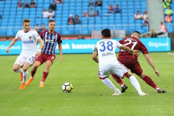 Spor Toto Süper Lig: Trabzonspor: - Kardemir Karabükspor: (ilk Yarı) G1