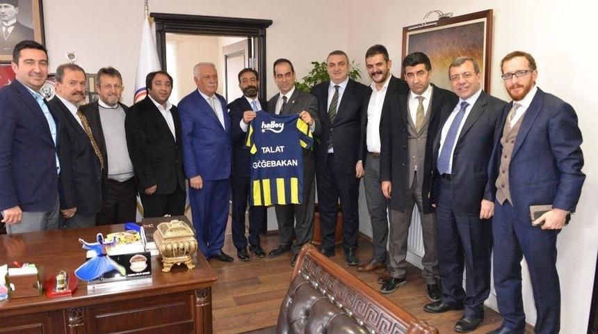 Mosturoğlu&rsquo;ndan G&ouml;ğebakan&rsquo;a Fenerbah&ccedil;e Forması