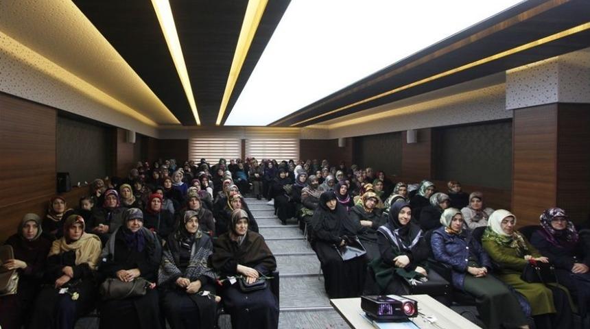 Bayburt Aile Yaşam Merkezi&rsquo;nde Mevlid Kandili Programı D&uuml;zenlendi