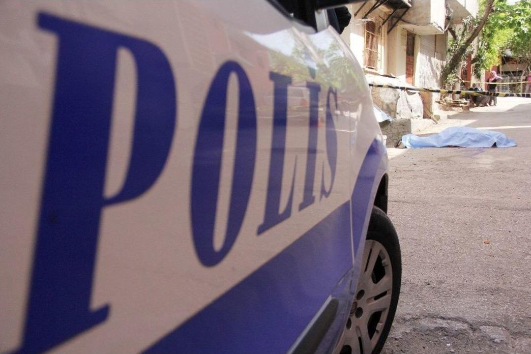 5 Bin Lira Ev Kirasını &Ouml;deyemeyince İntihar Etti