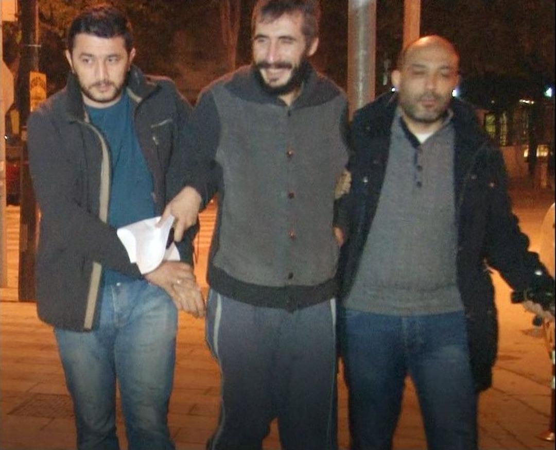 Eski Eşini G&ouml;remeyince Baldızının D&uuml;kkanını Kurşunladı