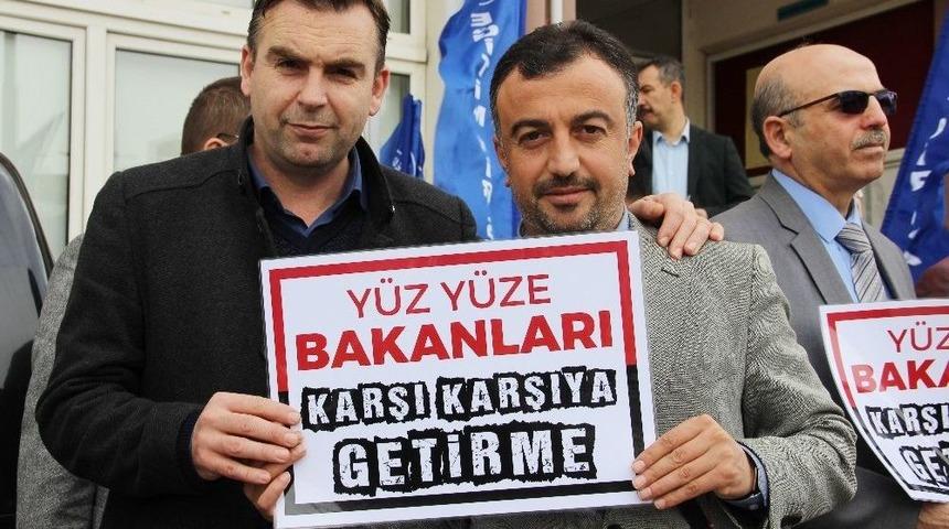 &Ouml;ğretmenler Performans Uygulaması Ve Şiddete Karşı Birleşti