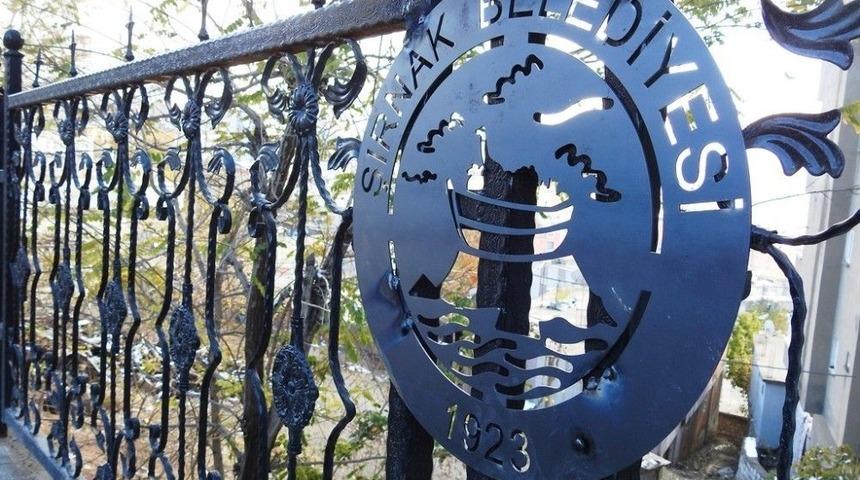 Şırnak&rsquo;ta Kaldırımlara Dekoratif Korkuluklar Takıldı