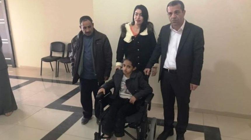 Şırnak Belediyesi Engelli &Ccedil;ocuğa Ak&uuml;l&uuml; Ara&ccedil; Hediye Etti