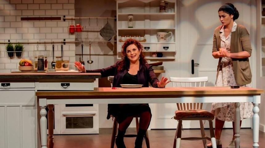 Buca&rsquo;da Tiyatro R&uuml;zgarı