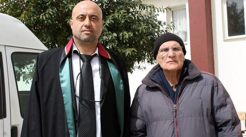 Alman Turistin Katiline M&uuml;ebbet