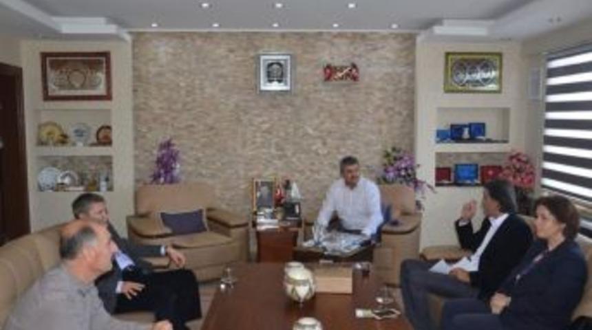 Endemik Bitkiyi İncelemek İ&ccedil;in G&uuml;ny&uuml;z&uuml;&rsquo;ne Geldiler