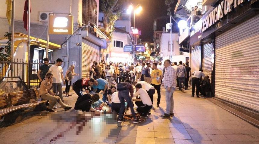 Kadık&ouml;y&rsquo;de Bı&ccedil;aklı Kavga: 1 &Ouml;l&uuml; 1 Yaralı