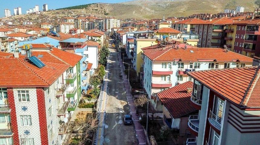 Alperen Sokakta Yenileme &Ccedil;alışması Başladı