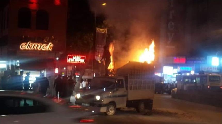 Malatya&rsquo;da Ara&ccedil; Yangını