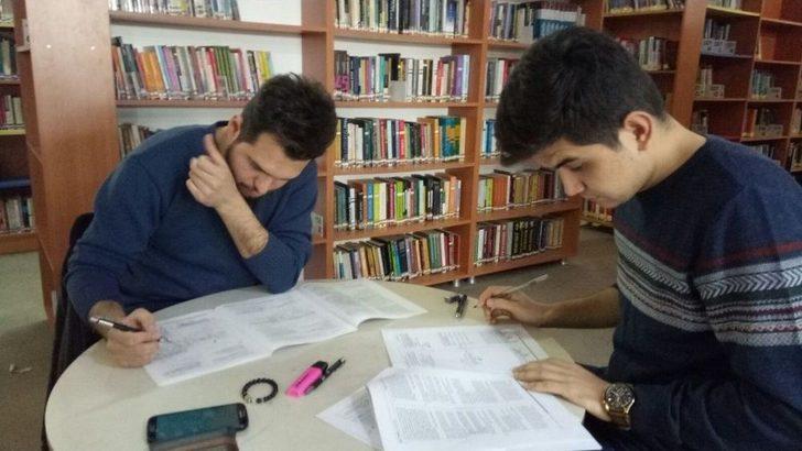 Kütahya’da Kütüphaneler Artık Saat 22.00’ye Kadar Açık Kalacak G4