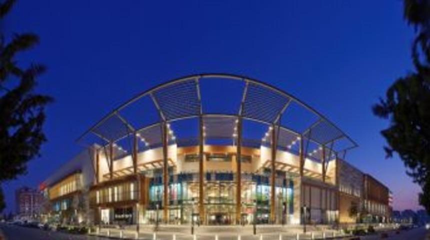 Piazza&rsquo;da Ramazan Mesaisi Başlıyor