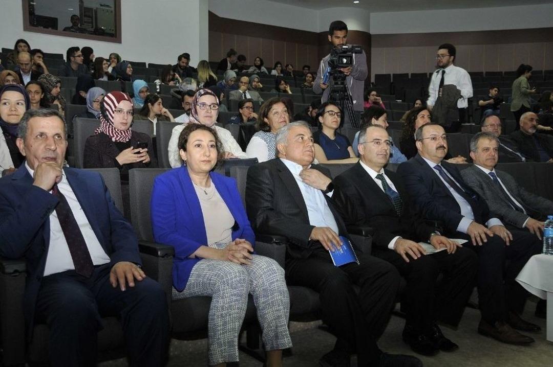 Sel&ccedil;uk&rsquo;ta &ldquo;k&ouml;k H&uuml;cre Klinik &Ccedil;alışmaları&rdquo; Anlatıldı