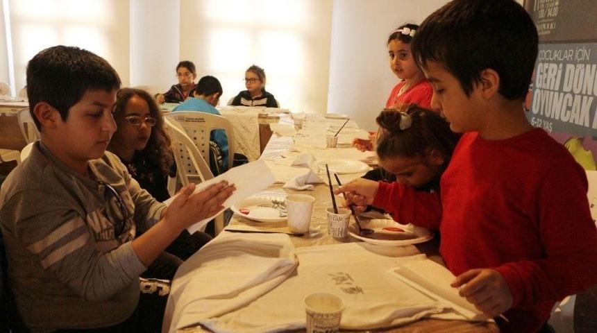 Kuşadası’nda “ Baskı Tişört “ Atölyesi Açıldı