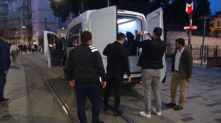 (&ouml;zel) Taksim&rsquo;de Dilenci Ve Hanut&ccedil;u Operasyonu