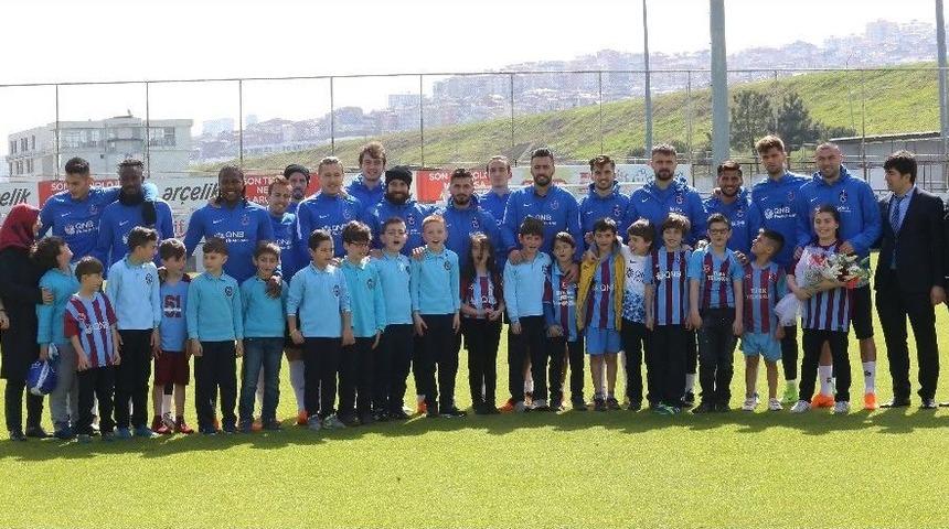 Trabzonspor, Galatasaray Ma&ccedil;ı Hazırlıklarını S&uuml;rd&uuml;rd&uuml;