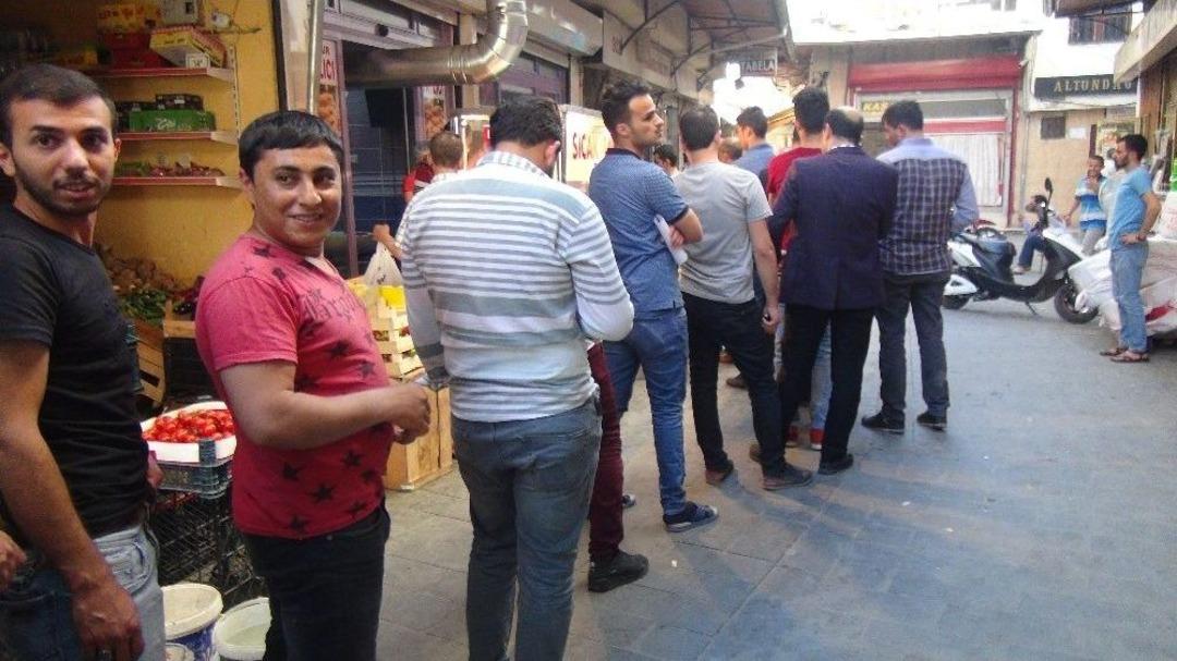 (&ouml;zel) - Şanlıurfa&rsquo;da Ramazan Geleneği Meyan Şerbetine Rağbet