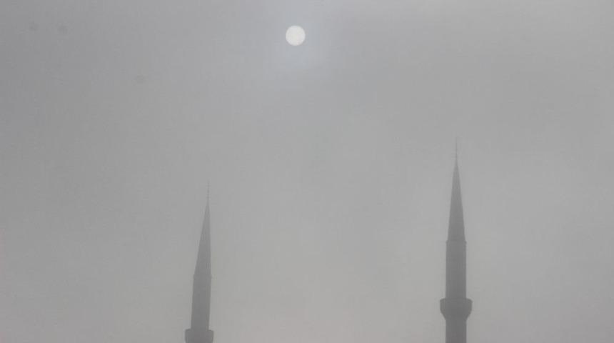 Elazığ&rsquo;da Sis Etkili Oldu