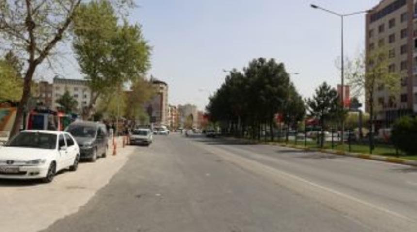 Atatürk Bulvarı Genişletiliyor