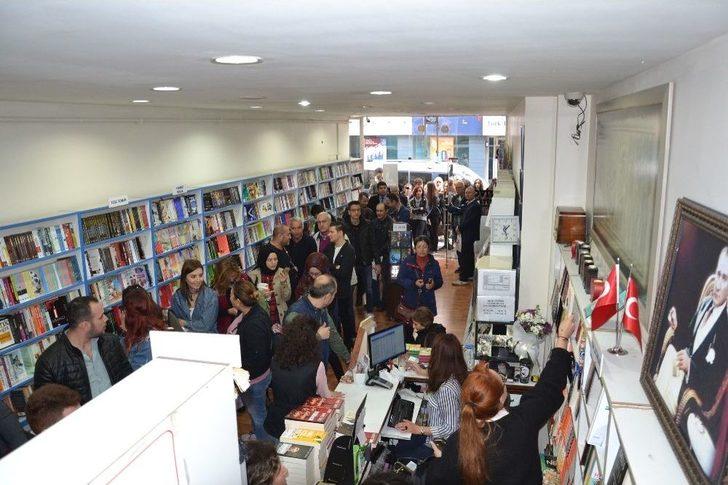 Balıkesir’de Ahmet Ümit İzdihamı G3