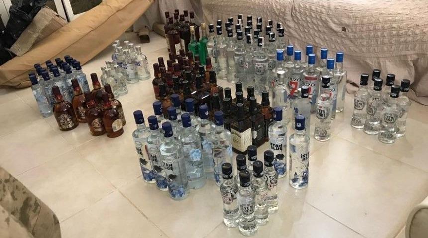 Hatay&rsquo;da 250 Şişe Ka&ccedil;ak İ&ccedil;ki Ele Ge&ccedil;irildi