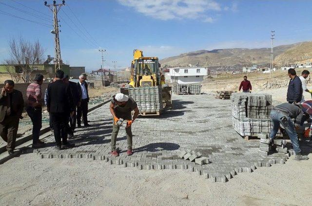 Adilcevaz’da Yol Yapım Çalışmaları Başladı