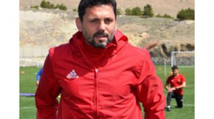 Evkur Yeni Malatyaspor&rsquo;da Erol Bulut&rsquo;tan Taraftara &Ccedil;ağrı