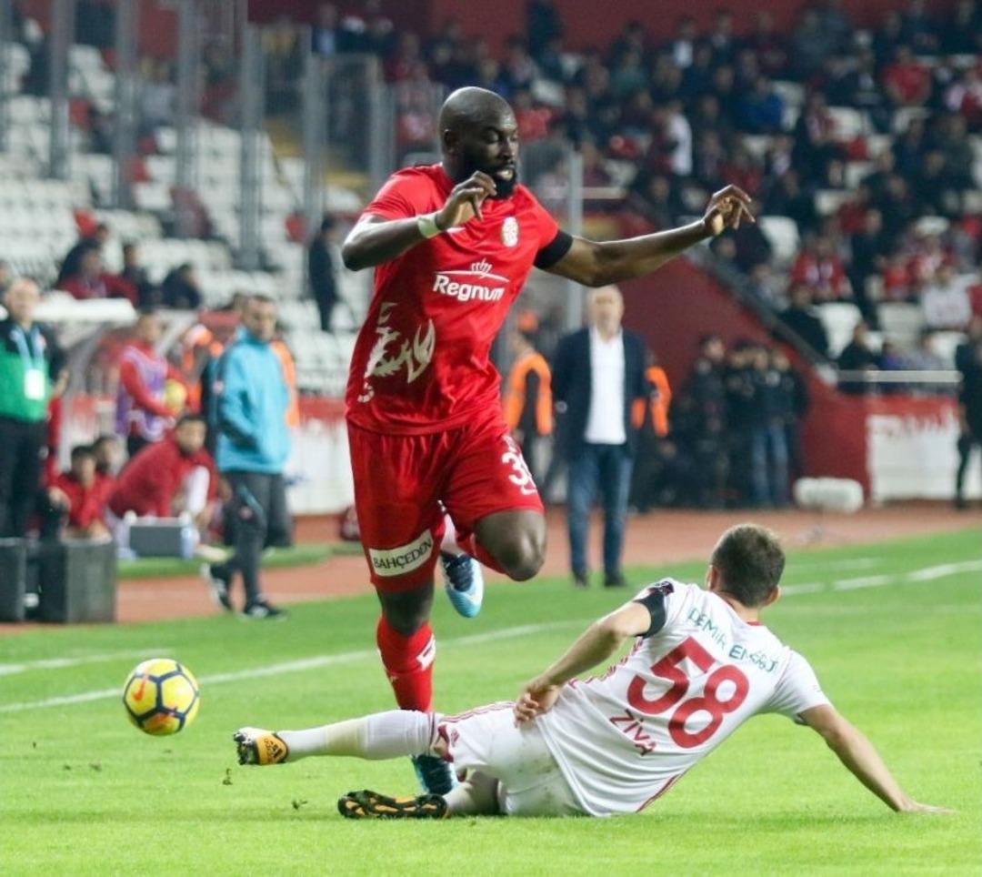 S&uuml;per Lig: Antalyaspor: 1 - Demir Grup Sivasspor: 4 (ma&ccedil; Sonucu)