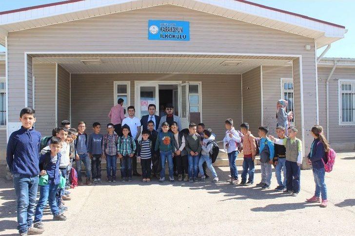 Kırsal Mahalle Öğrencileri Berber Ortamında Tıraş Oldu G3