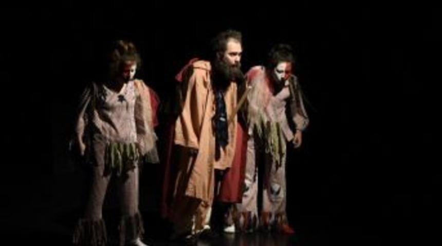 Anadolu&rsquo;da "d&uuml;nya Tiyatro G&uuml;n&uuml;" Kutlandı