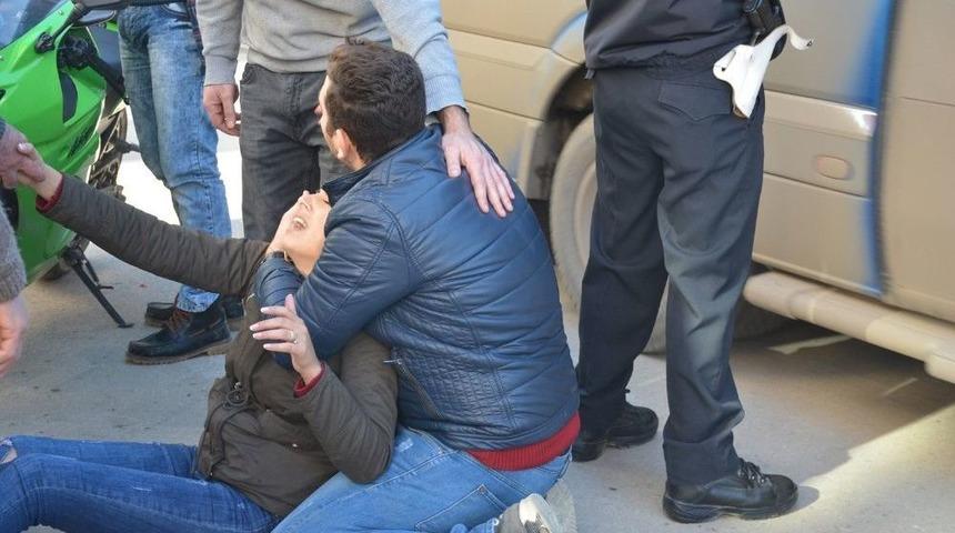 Motosiklet Otomobile Çarptı: 1 Yaralı