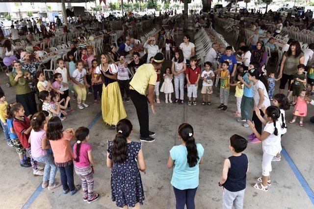 Uysal, Yenigün Mahallesi’nde İftara Katıldı