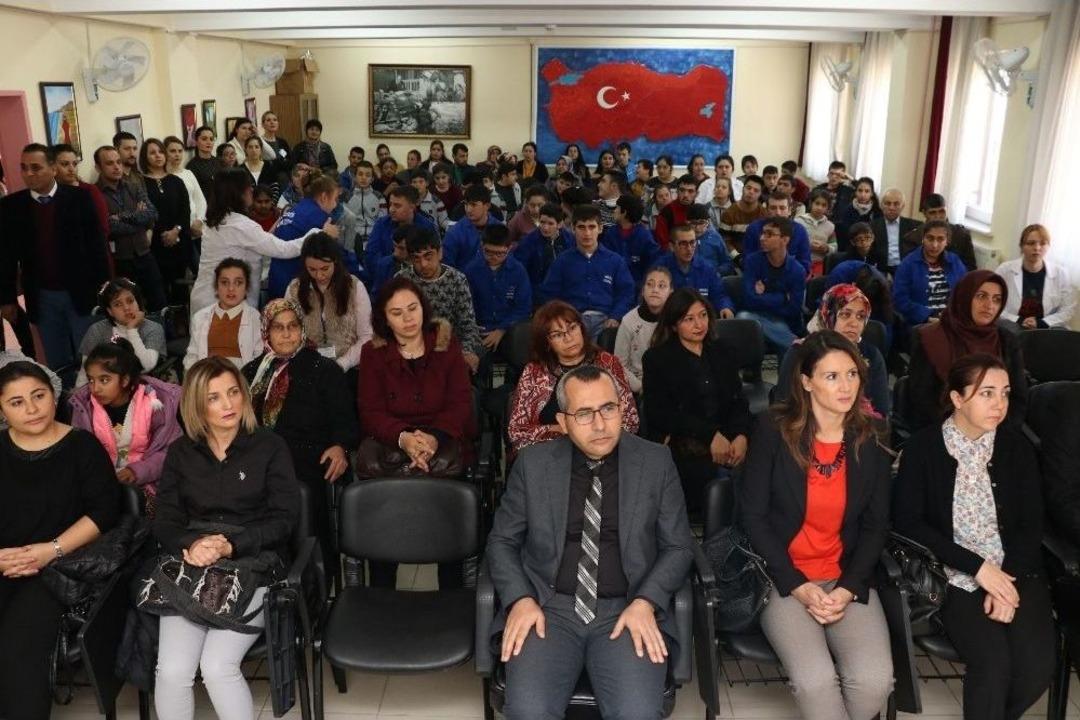 Zihinsel Engelli &Ouml;ğrencilerin El Emeği Değer Kazandı