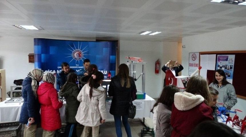 Biga&rsquo;da &Ouml;ğrenciler Makine Standını Gezdi