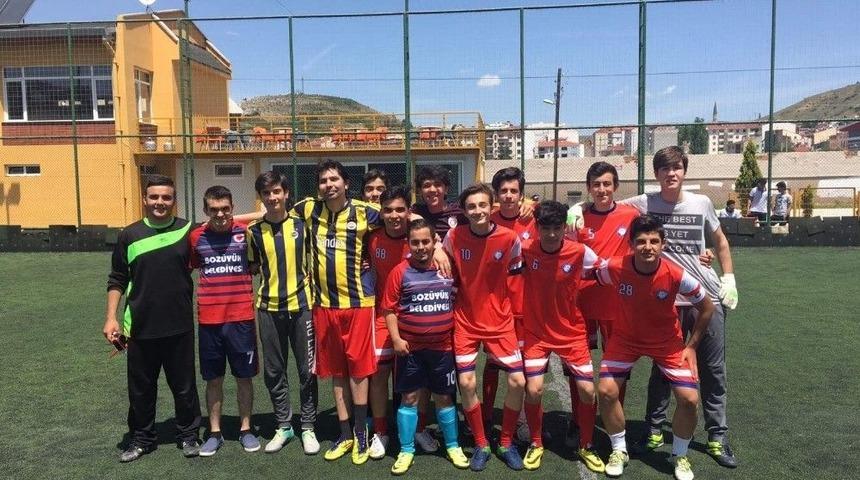 Farkındalık Ma&ccedil;ı Oynandı