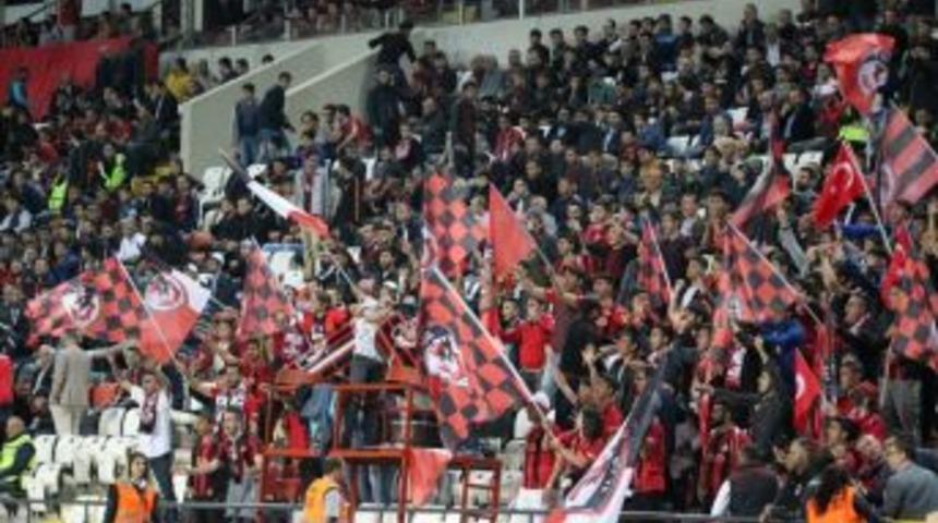 Gazişehir Gaziantep&rsquo;ten Taraftarına Destek &Ccedil;ağrısı