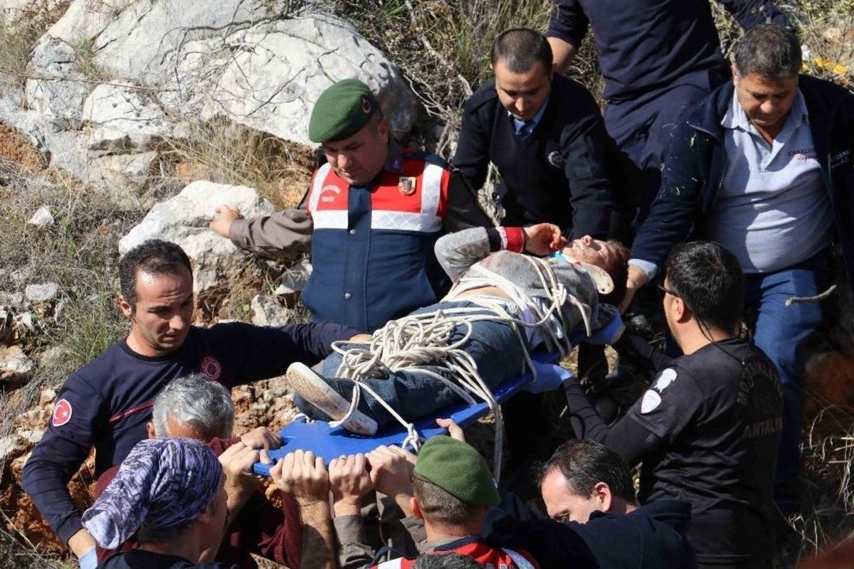 Antalya&rsquo;da Dağda Mahsur Kalan Rus &Ccedil;ocuklara Nefes Kesen Kurtarma Operasyonu