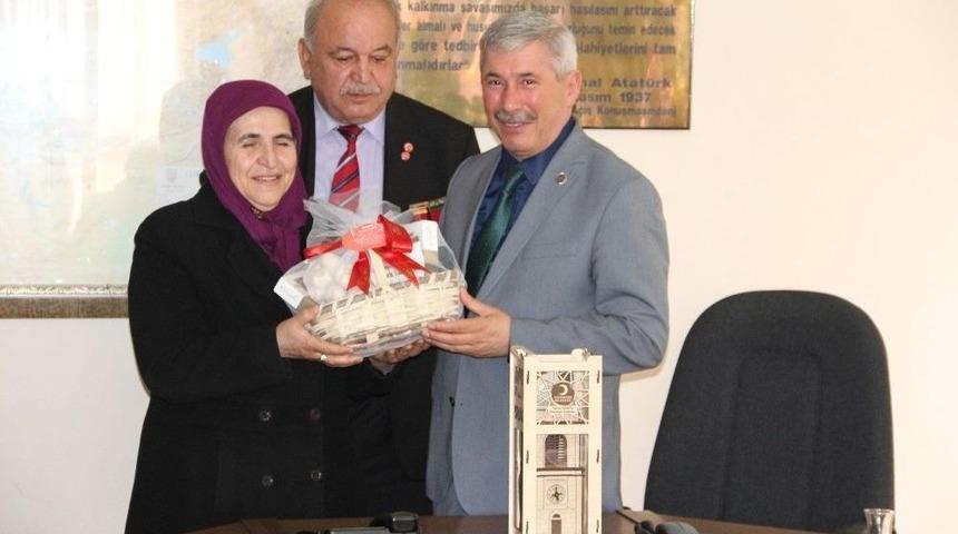 Şehit Aileleri Ve Gaziler Başkan Yılmaz&rsquo;ı Ziyaret Etti